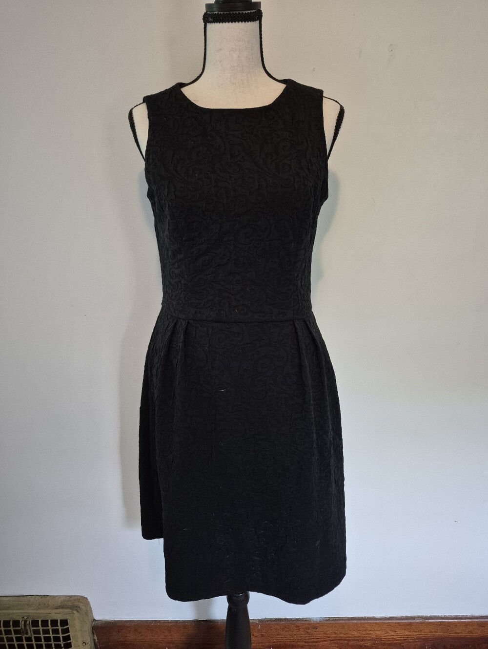 CHAPS Classic Black Sleeveless A-Line Dress SIZE 4